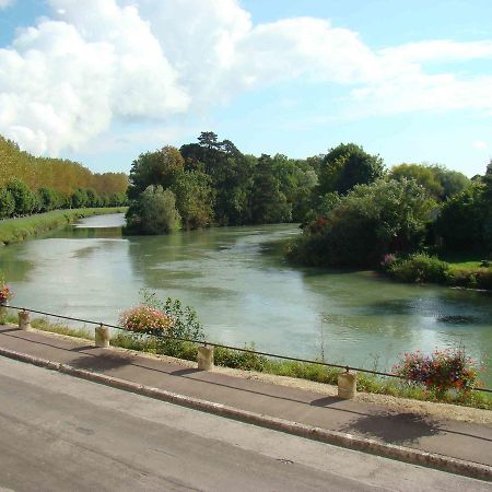 Hotel A La Belle Dame Nogent-sur-Seine Zewnętrze zdjęcie