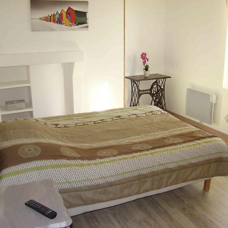 Hotel A La Belle Dame Nogent-sur-Seine Zewnętrze zdjęcie